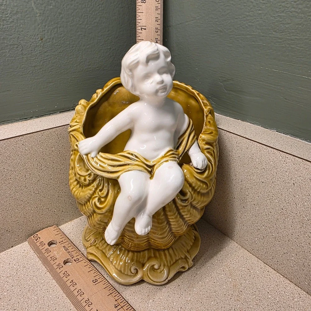 Brody Ceramic Cherub Shell Planter N-270‎ Yellow White Mid Century Cornucopia
